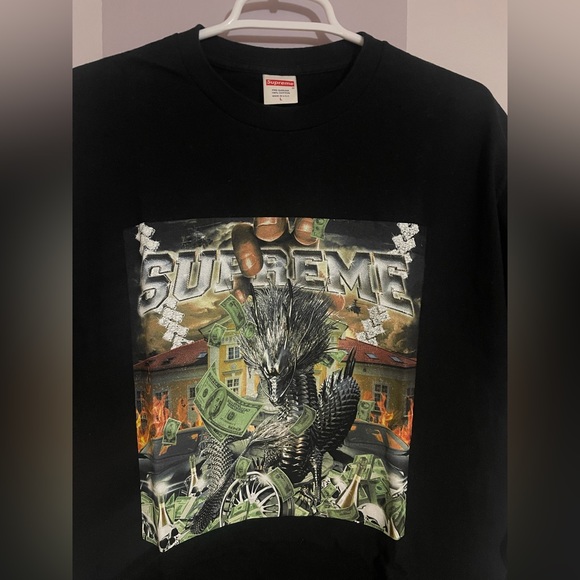 Authentic men’s supreme black dragon shirt sleeve t-shirt size L - Picture 2 of 6